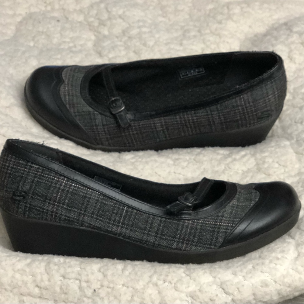 Skechers Black/Grey Plaid Wedges 8 (38)